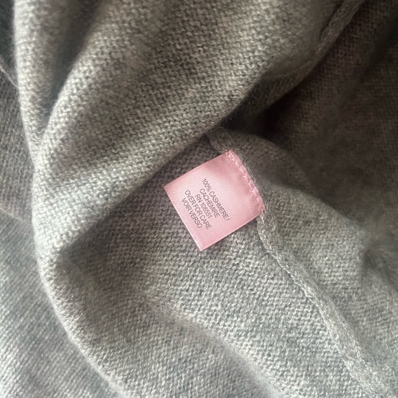 Calypso Gray Knit Sweater - Picture 4 of 4